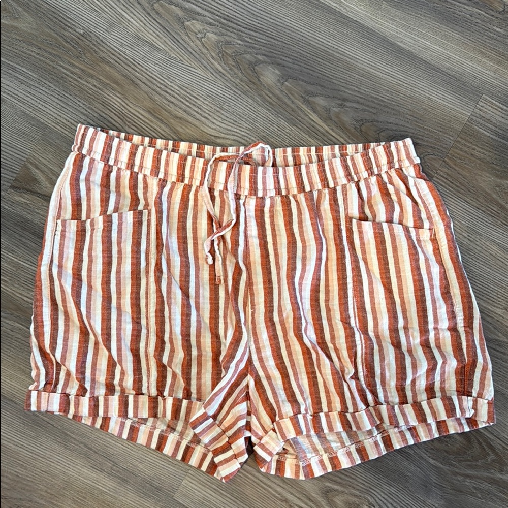 Striped Women's linen Shorts